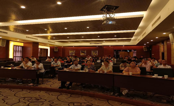 重品牌 优服务 惠职工311.png